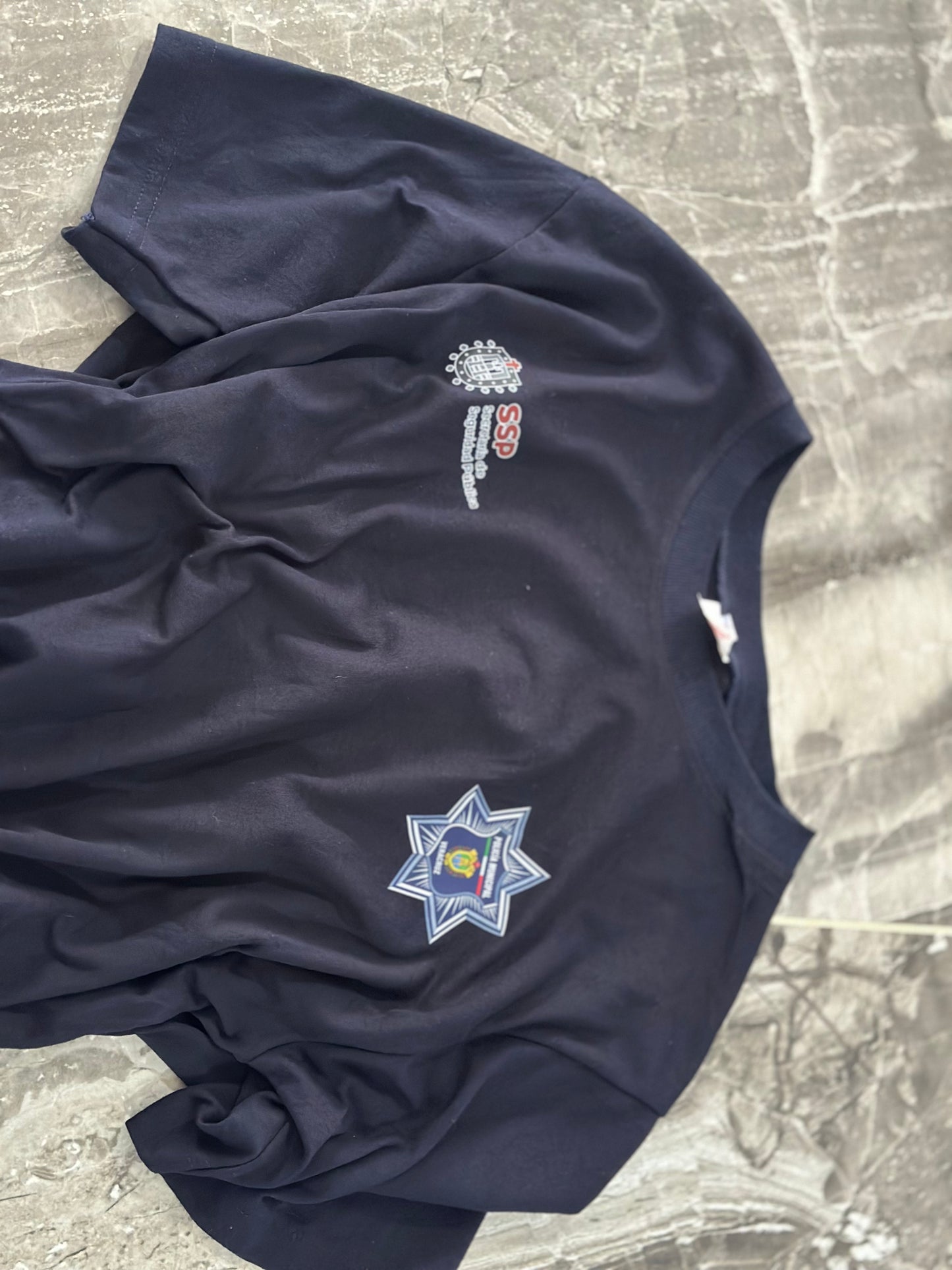 Playera estampada interior Policia Municipal